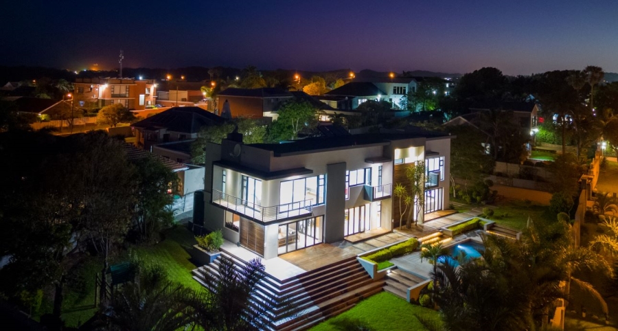 To Let 5 Bedroom Property for Rent in Nahoon Beach Eastern Cape